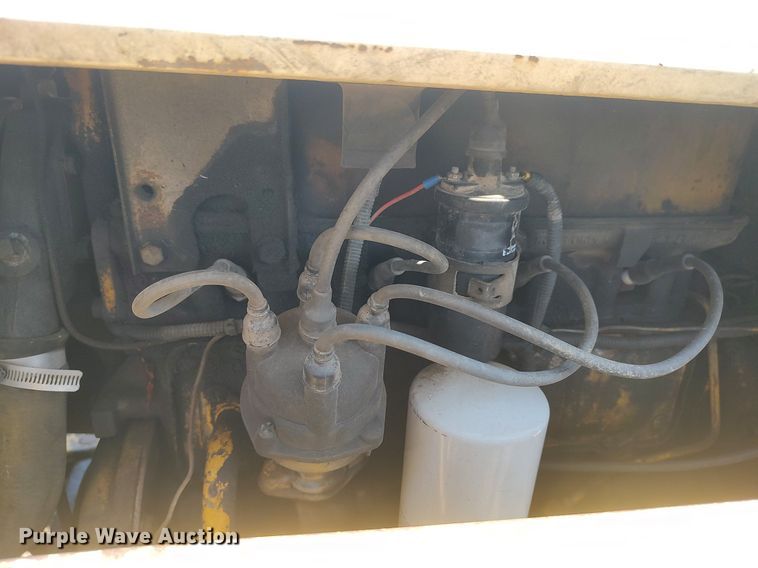 image for item DO3889 International 2501B  industrial tractor