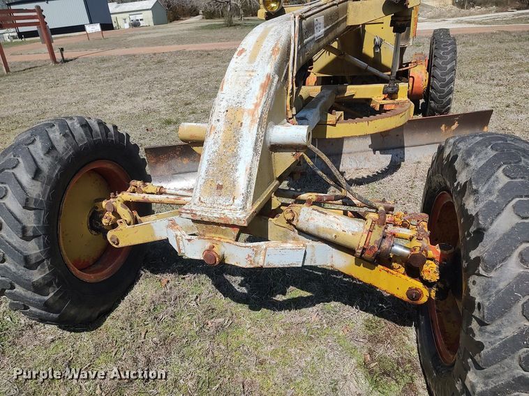 image for item DO3890 Galion  motor grader