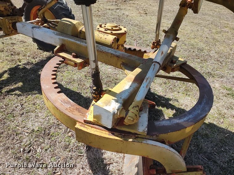 image for item DO3890 Galion  motor grader