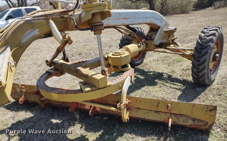 image for item DO3890 Galion  motor grader