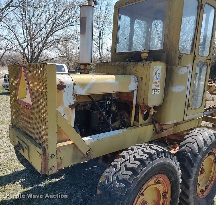 image for item DO3890 Galion  motor grader