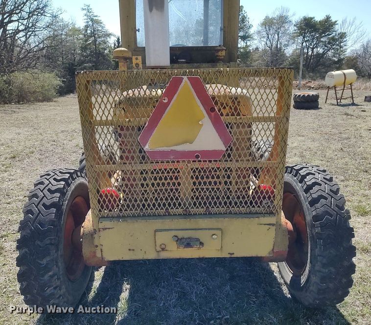 image for item DO3890 Galion  motor grader