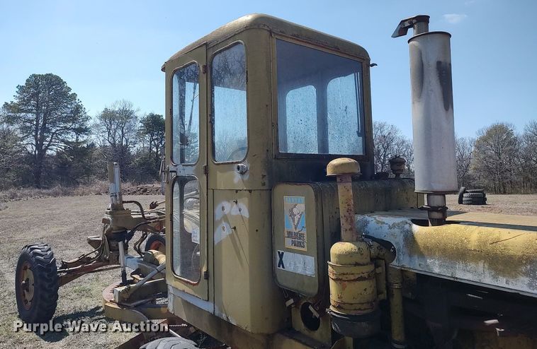 image for item DO3890 Galion  motor grader
