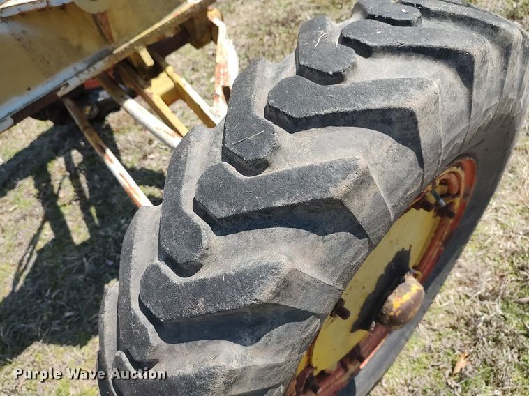 image for item DO3890 Galion  motor grader