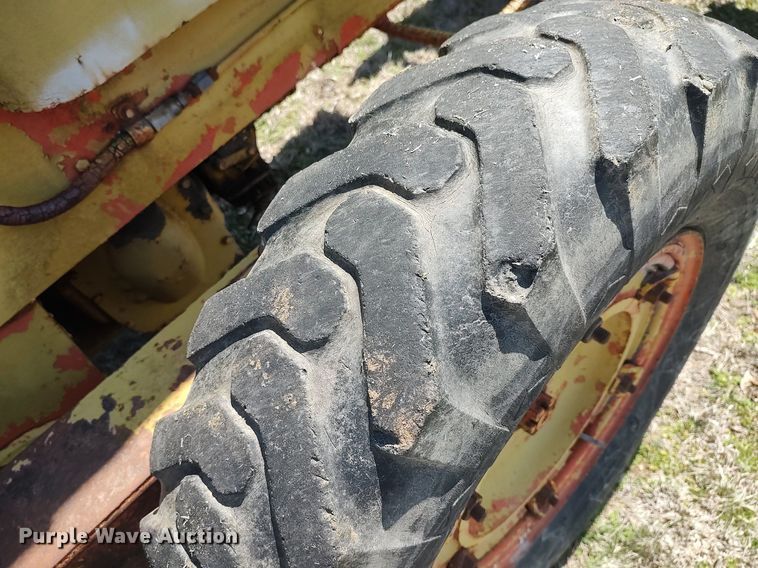 image for item DO3890 Galion  motor grader