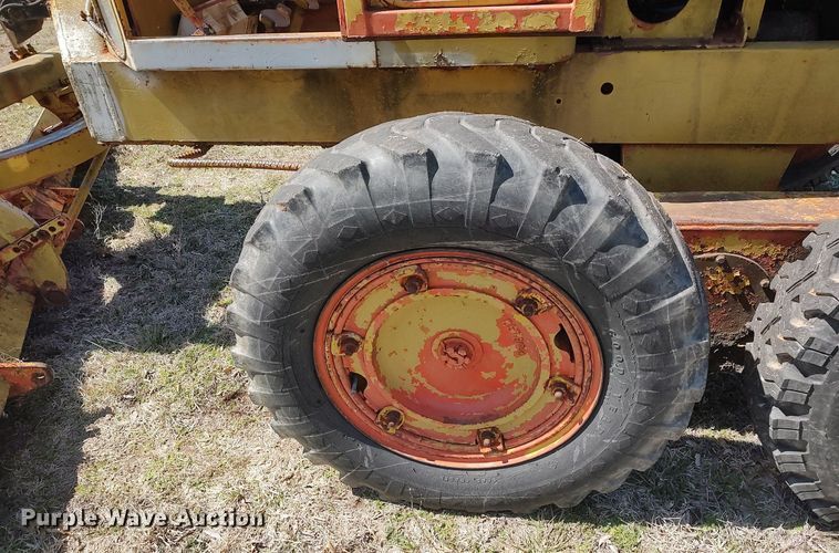 image for item DO3890 Galion  motor grader