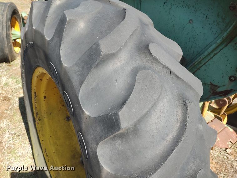 image for item DO3891 John Deere  tractor