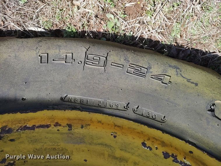 image for item DO3891 John Deere  tractor