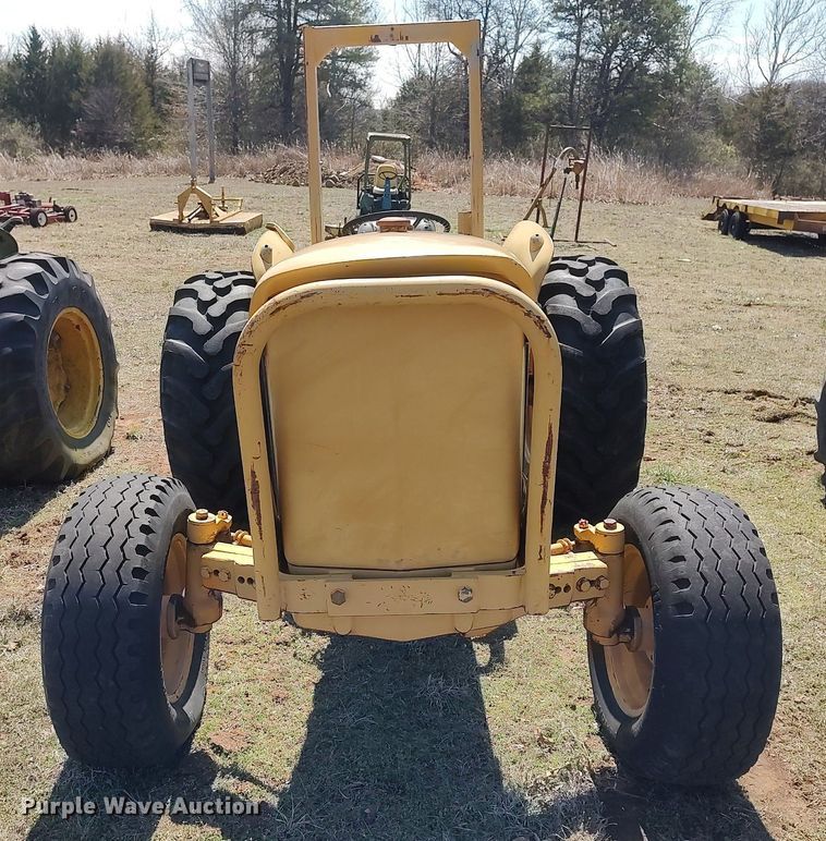 image for item DO3892 John Deere 301A  tractor