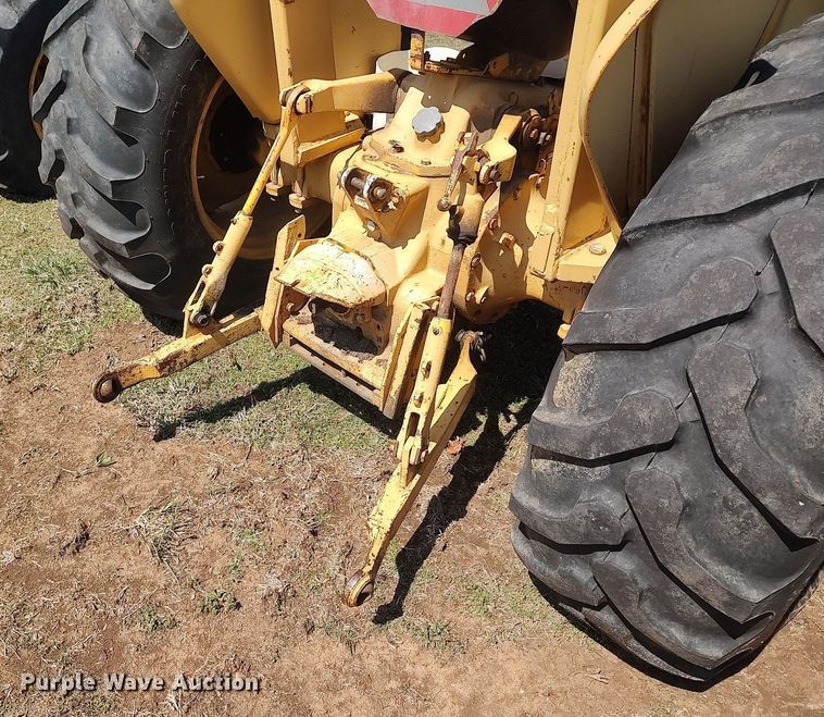 image for item DO3892 John Deere 301A  tractor