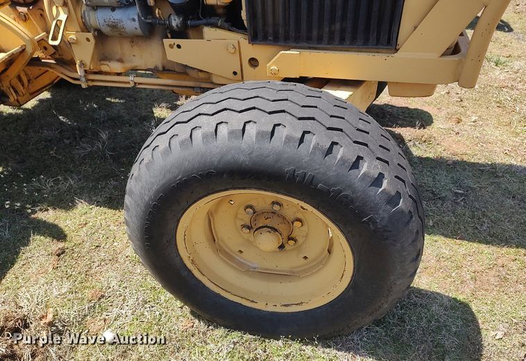 image for item DO3892 John Deere 301A  tractor