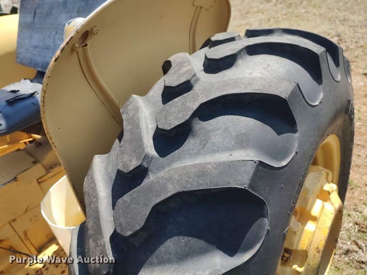 image for item DO3892 John Deere 301A  tractor