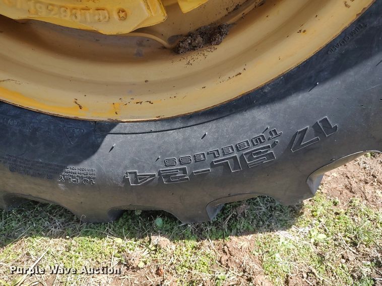 image for item DO3892 John Deere 301A  tractor