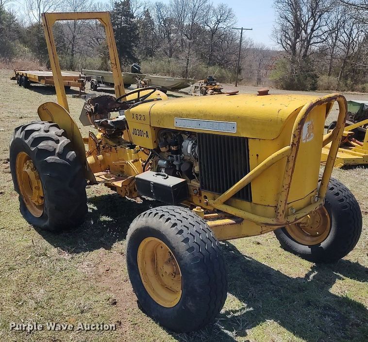 image for item DO3893 John Deere 301A  tractor