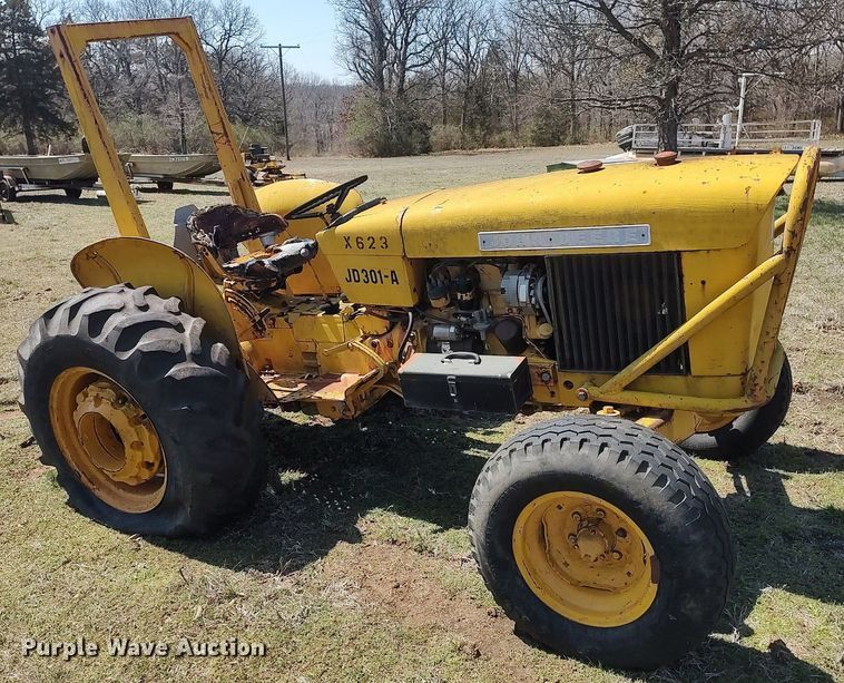 image for item DO3893 John Deere 301A  tractor