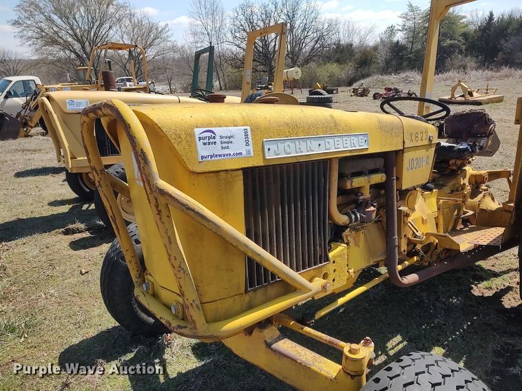 image for item DO3893 John Deere 301A  tractor