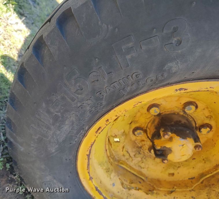 image for item DO3893 John Deere 301A  tractor