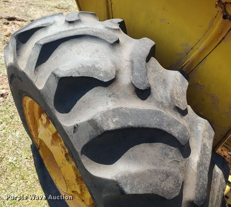 image for item DO3893 John Deere 301A  tractor