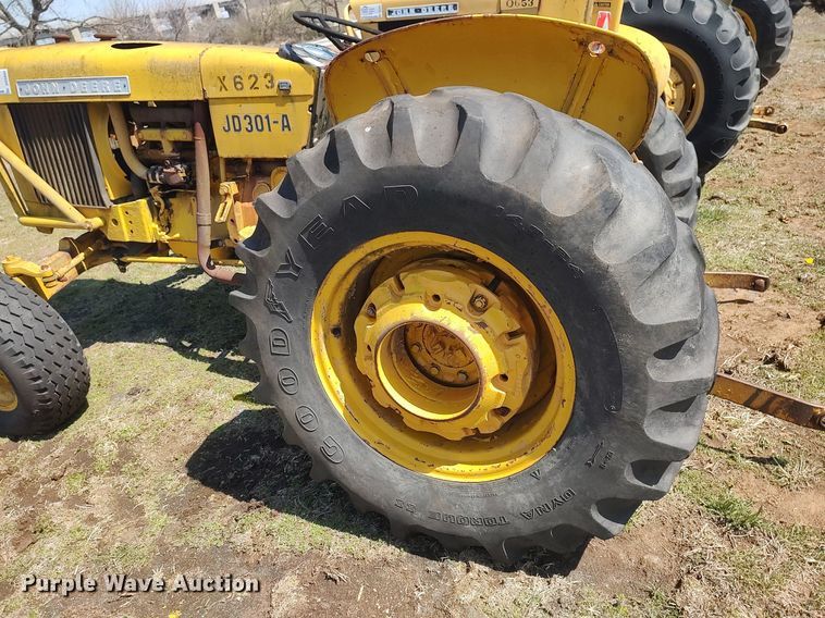 image for item DO3893 John Deere 301A  tractor