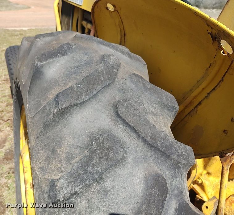 image for item DO3893 John Deere 301A  tractor