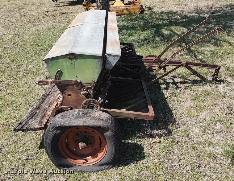 image for item DO3896 John Deere  grain drill