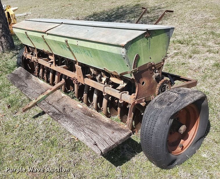 image for item DO3896 John Deere  grain drill