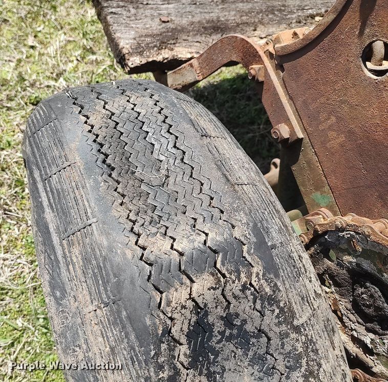 image for item DO3896 John Deere  grain drill