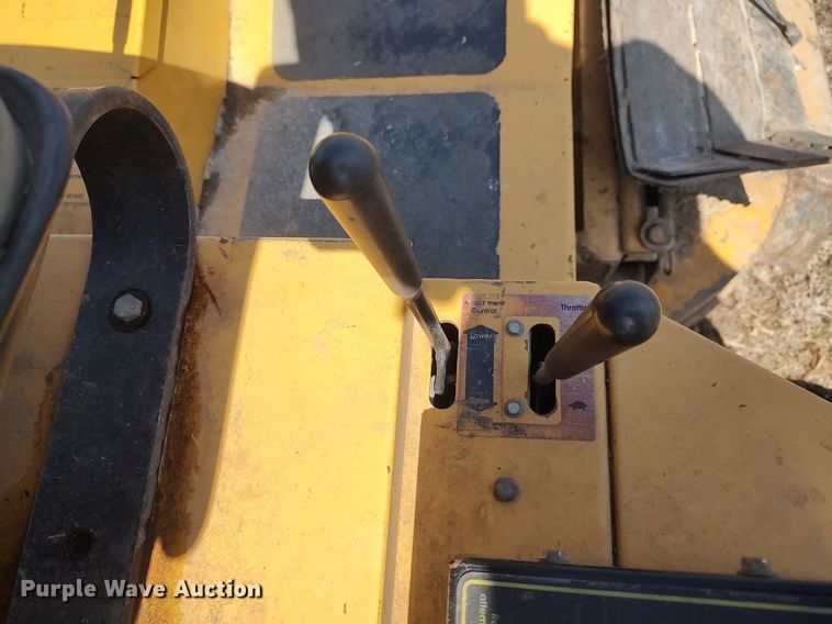 image for item DO3899 Excel Hustler 3200  lawn mower