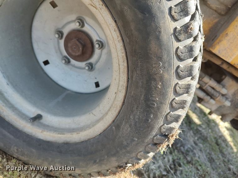 image for item DO3899 Excel Hustler 3200  lawn mower