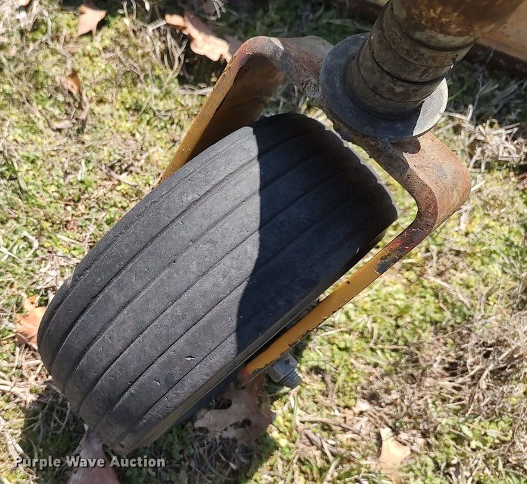 image for item DO3900 Excel Hustler 3200  lawn mower