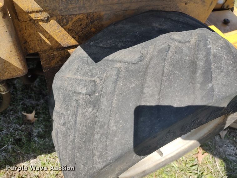 image for item DO3900 Excel Hustler 3200  lawn mower