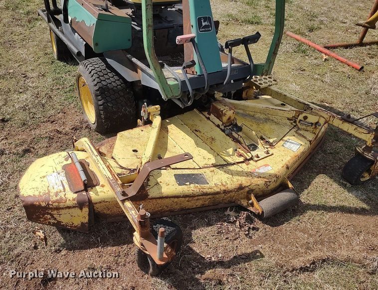 image for item DO3904 John Deere F930  lawn mower
