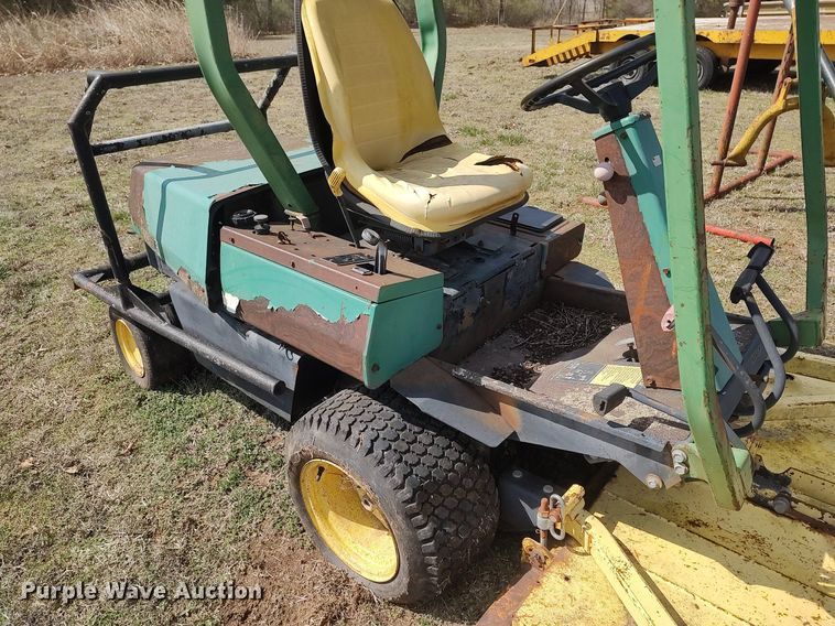 image for item DO3904 John Deere F930  lawn mower
