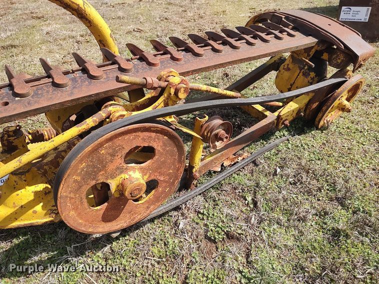 image for item DO3907 Sickle mower