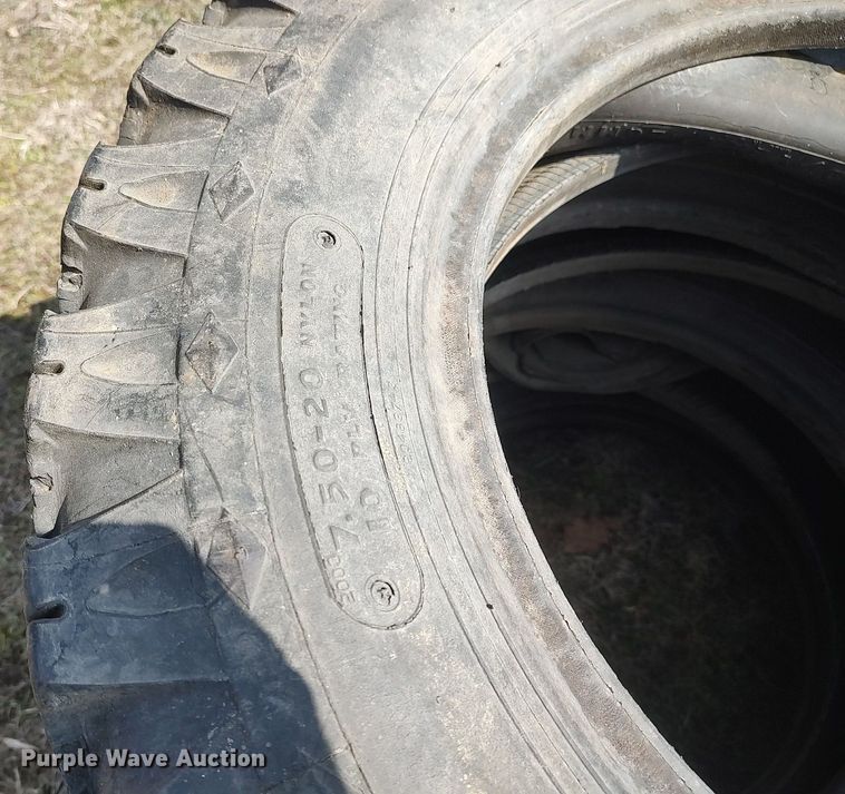 image for item DO3911 (8) tires