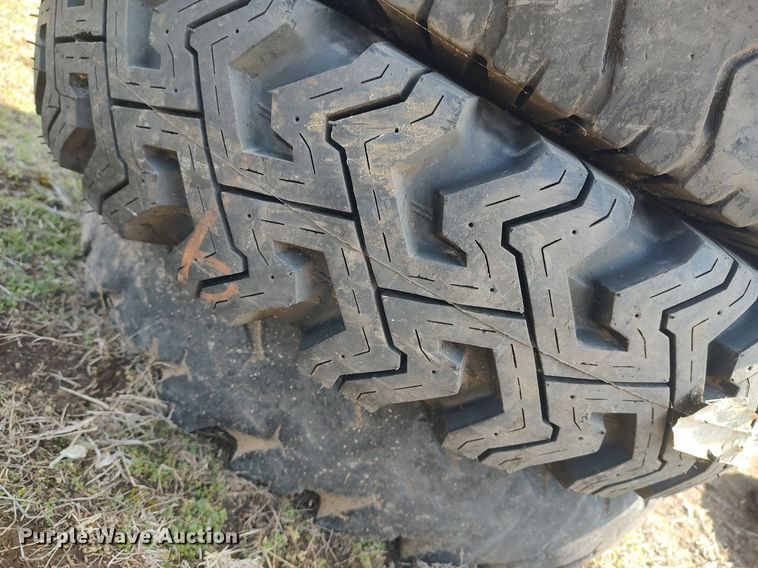 image for item DO3911 (8) tires