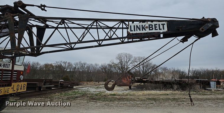 image for item DO4282 Link-Belt HC108-B  crane