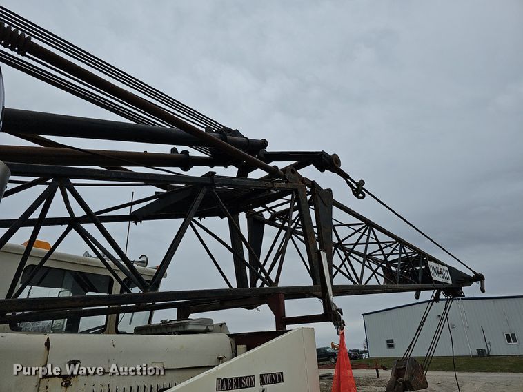 image for item DO4282 Link-Belt HC108-B  crane