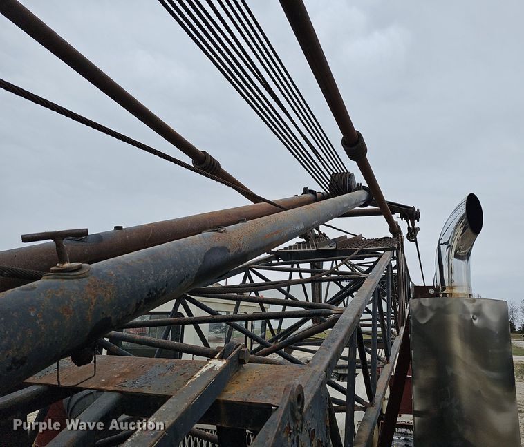 image for item DO4282 Link-Belt HC108-B  crane