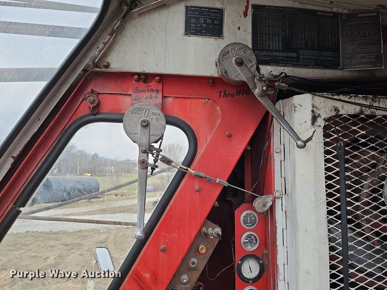 image for item DO4282 Link-Belt HC108-B  crane