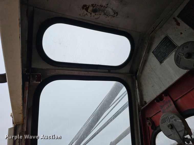 image for item DO4282 Link-Belt HC108-B  crane