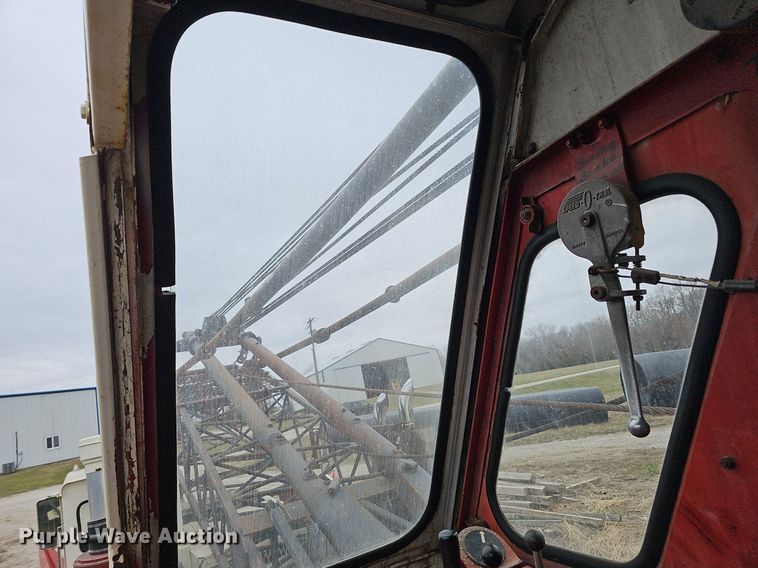 image for item DO4282 Link-Belt HC108-B  crane