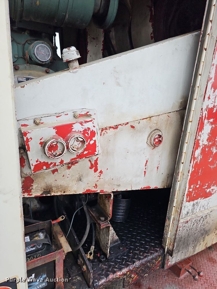 image for item DO4282 Link-Belt HC108-B  crane