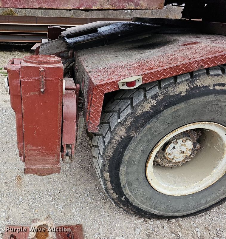 image for item DO4282 Link-Belt HC108-B  crane