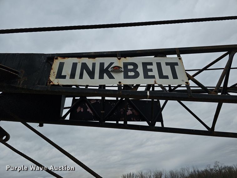 image for item DO4282 Link-Belt HC108-B  crane