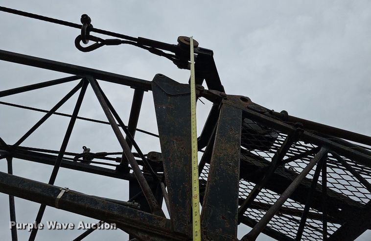 image for item DO4282 Link-Belt HC108-B  crane