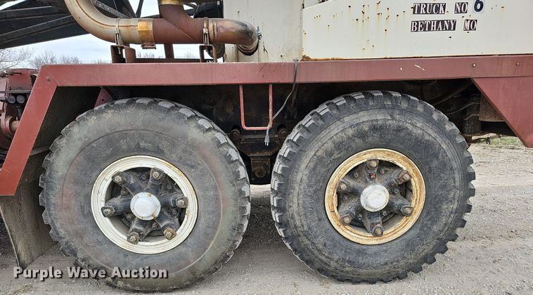 image for item DO4282 Link-Belt HC108-B  crane