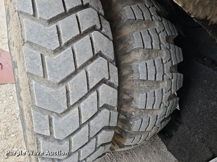 image for item DO4282 Link-Belt HC108-B  crane