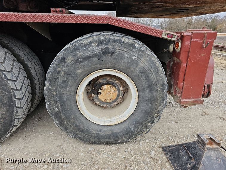 image for item DO4282 Link-Belt HC108-B  crane