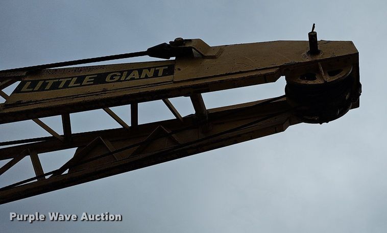 image for item DO4283 Little Giant LG-6464  crane